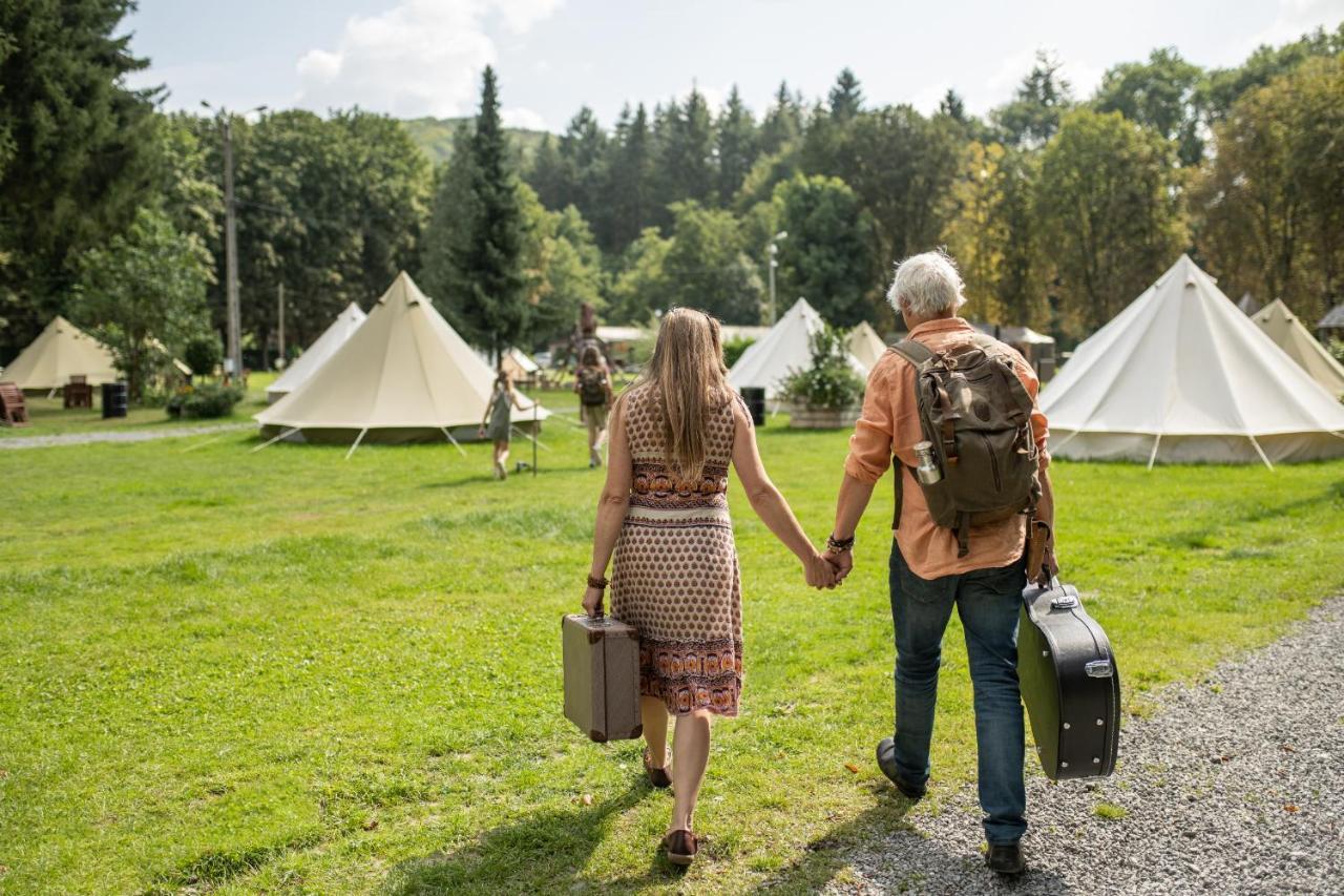 Cocoon Village - Glamping - Domaine Des Grottes De Han Рошфор Екстер'єр фото