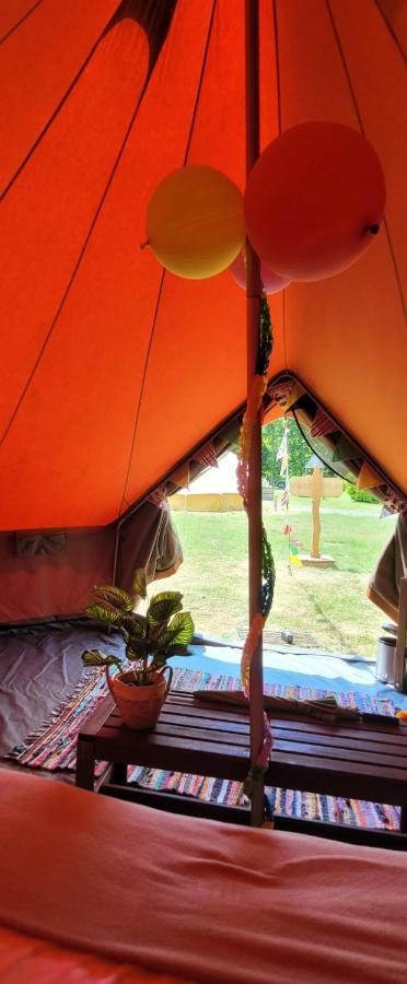 Cocoon Village - Glamping - Domaine Des Grottes De Han Рошфор Екстер'єр фото